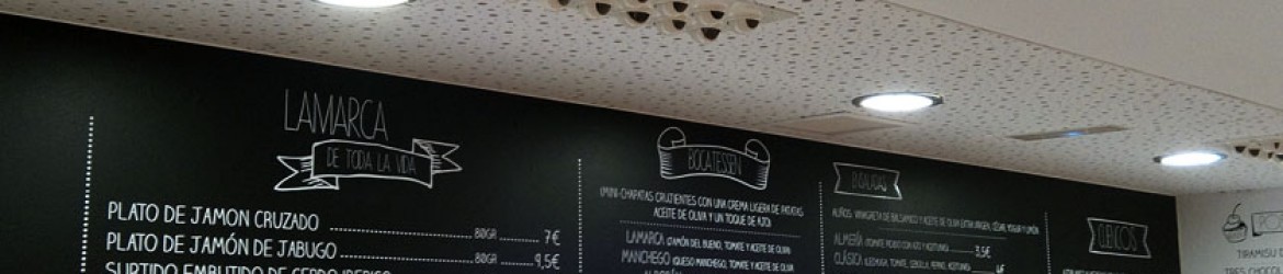 Montaje y rotulación de vinilos diseñados para Lamarca San Francisco.