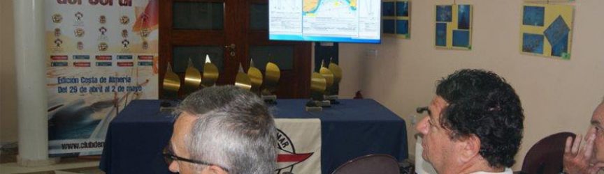 Roll up oficial de la IX Edición de la Ruta del Coral para ruedas de prensa.